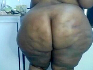 Jack Off To My Gigantic Bbw Ass Completely Naked 9556