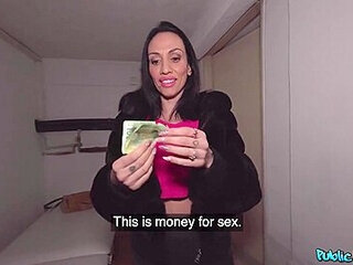 Giulia Diamond Italian Milf Horny Sex