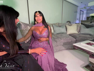 Aaliyah Yasin Fucks Her Stepbrother's Wife