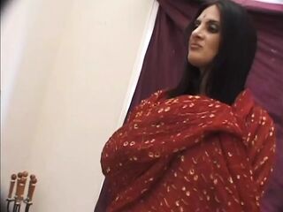 Mumbai's Indian wives with always humid snatch - (India) -