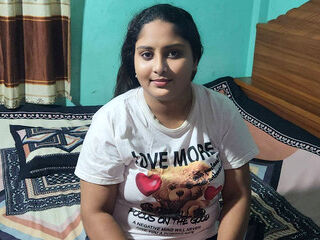 Bangla hot aunty and me home enjoy part 01