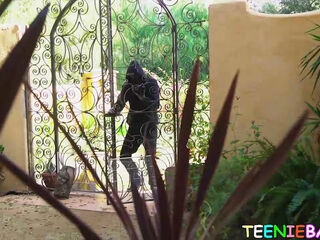 Amateur babe with big boobs bangs with creepy older man