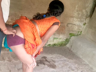 Indian Wife Sonia In saree