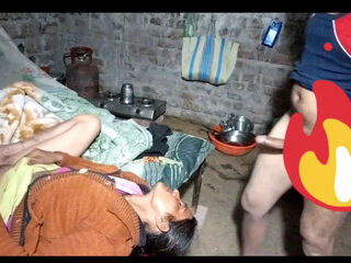 Aaj to mere Pati ne mere munh mein pura land hi dal Diya