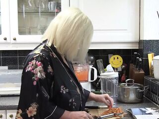 Work On This - Brit Mature attempt a real BIG BLACK COCK