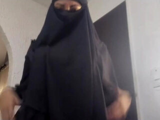 Buxom Arab Milf in hijab plays with her pussy till she cums - Solo
