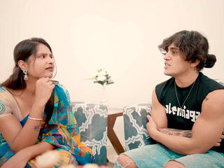 Naughty Bhabhi did romance with brother-in-law which he could not control