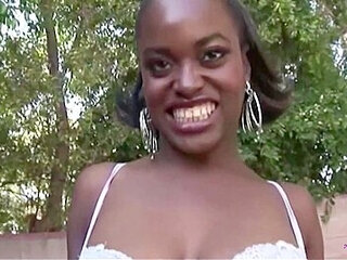 Having Arousing Sex In The Backyard Is How This Amazing Black Gazelle Spends Her Weekends