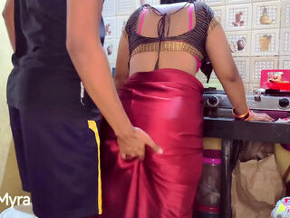 Desi bhabhi got fucked in kichen very hard