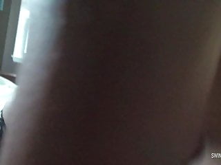 Unexperienced swingers having an multiracial threesome bang-out