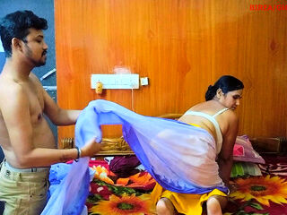 Horny fucking grand with grand desi chodachudi when grany alone at home..