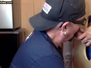 Amateur gloryhole gaydaddy sucks pecker in homemade BJ