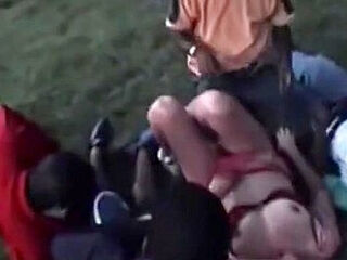 White woman vacation in Africa found new friends