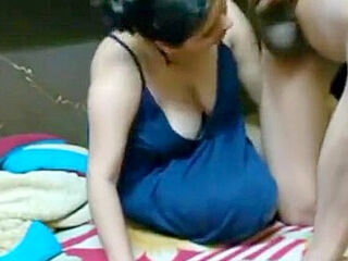 نيك زوجه الاب فى غرفه نومهم