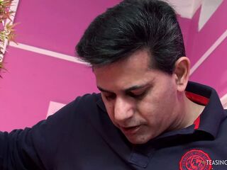 Stellar COUGAR sharing a huge hefty meatpipe with another stunner