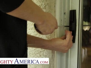 Busty cougar Kenzie Taylor cheats on her husband with a sexual robber.