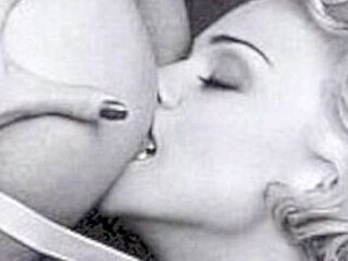 Madonna NUDE!