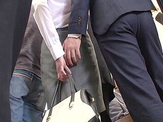 人妻痴漢電車~さわられた五十路~ 高橋美園 15 Min