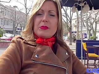 Andrea, Estheticienne Coquine, Se Fait Baiser Dans Tous Les Sens 15 Min