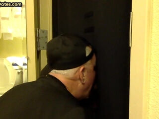 Homemade gaydaddy sucks gloryhole dick 4 cum in mouth