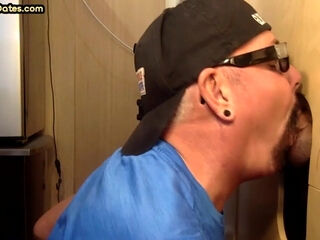 Gloryhole dating gaydaddy amateur sucks for cum in mouth