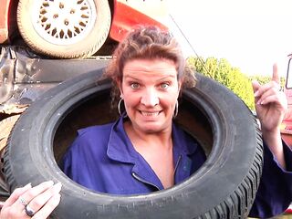 Cracked camper? Give the mechanics a strike #2