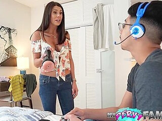 Which Butt Hole Feels Better? Stepmom Anal Challenge - Abby