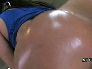 Horny MILF Gets Kinky