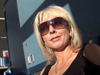 Blonde MILF pornstar Alysha in a gangbang