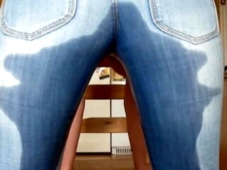 meine Frau dicke Titten pissen