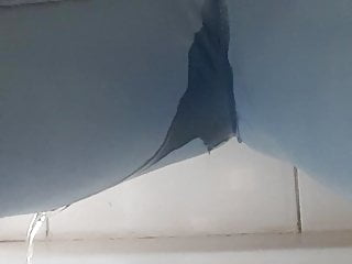 Foxxy Roxxy peeing in denim