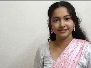 DESI HOT AIR HOSTESS FUCKED BY PASSENGER IN SAREE