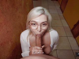 Curvy Blonde Milf Is The Queen Of Blowjobs