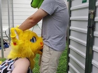 'Outdoor Kitty Blowjob'