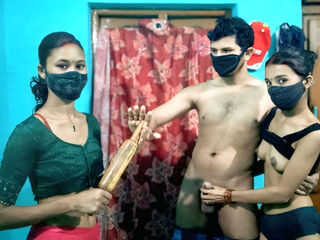 I fuck my wife's best friend tight pussy sex video, viral desi Indian wife's friend fuck cought by wife threesome Hindi video